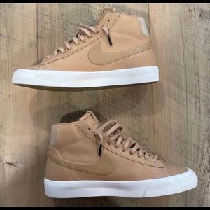 Nike Blazer Mid Size 9